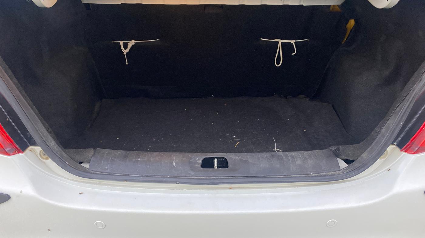 2015 Maruti Swift Dzire ZXI, Petrol, Manual, 49,087 km, Boot Inside