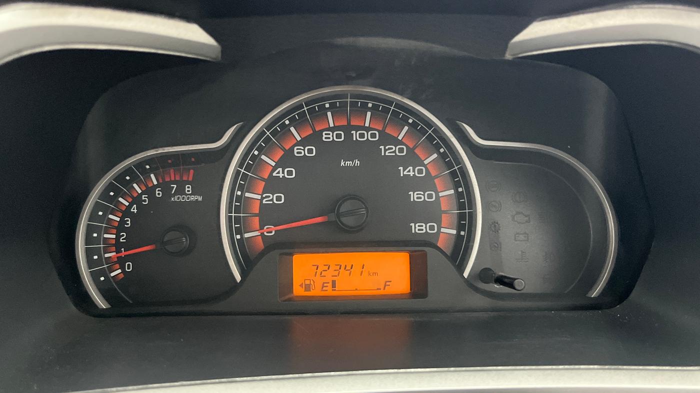 2015 Maruti Alto K10 VXI, Petrol, Manual, 72,317 km, Odometer Image