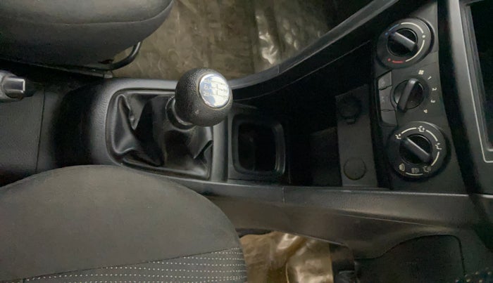2013 Maruti Swift LXI, Petrol, Manual, 38,852 km, Gear Lever