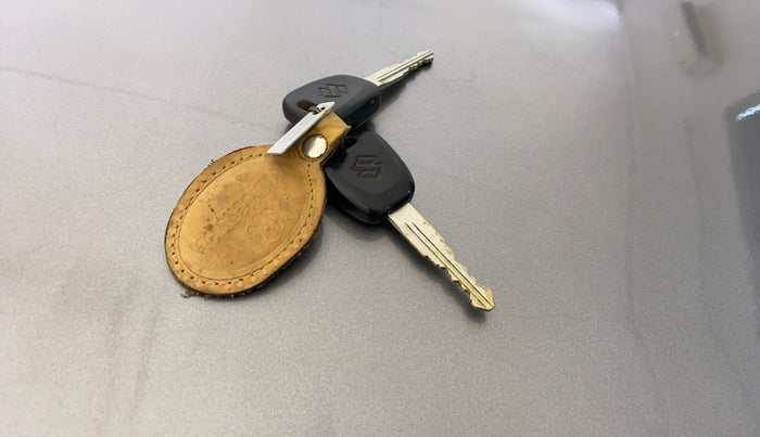 2013 Maruti Swift LXI, Petrol, Manual, 38,852 km, Key Close Up