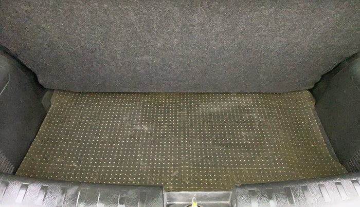 2013 Maruti Swift LXI, Petrol, Manual, 38,852 km, Boot Inside