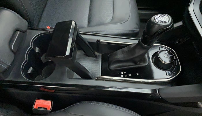 2022 Tata Harrier XZA PLUS 2.0L DARK EDITION, Diesel, Automatic, 24,142 km, Gear Lever