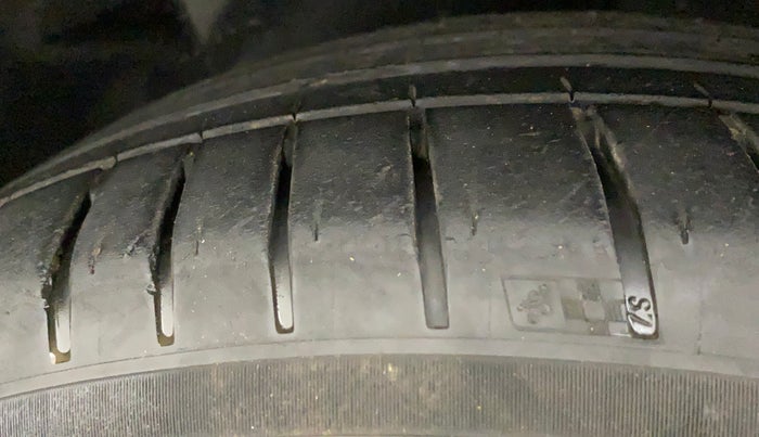 2022 Tata Harrier XZA PLUS 2.0L DARK EDITION, Diesel, Automatic, 24,142 km, Left Front Tyre Tread