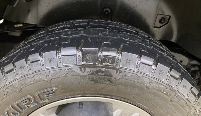 2022 Mahindra Thar LX D AT 4WD HT, Diesel, Automatic, 27,842 km, Right Rear Tyre Tread