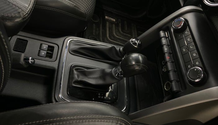 2022 Mahindra Thar LX D AT 4WD HT, Diesel, Automatic, 27,842 km, Gear Lever