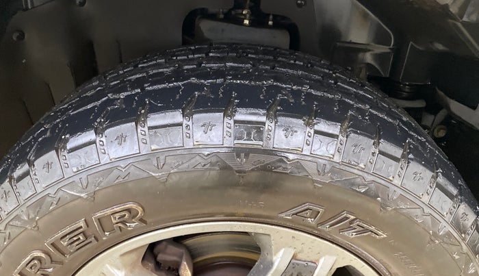 2022 Mahindra Thar LX D AT 4WD HT, Diesel, Automatic, 27,842 km, Right Front Tyre Tread