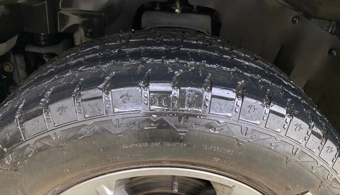 2022 Mahindra Thar LX D AT 4WD HT, Diesel, Automatic, 27,842 km, Left Front Tyre Tread