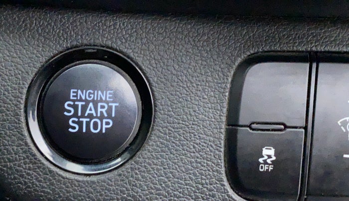 2019 Hyundai VENUE SX(O) CRDi, Diesel, Manual, 55,828 km, Keyless Start/ Stop Button