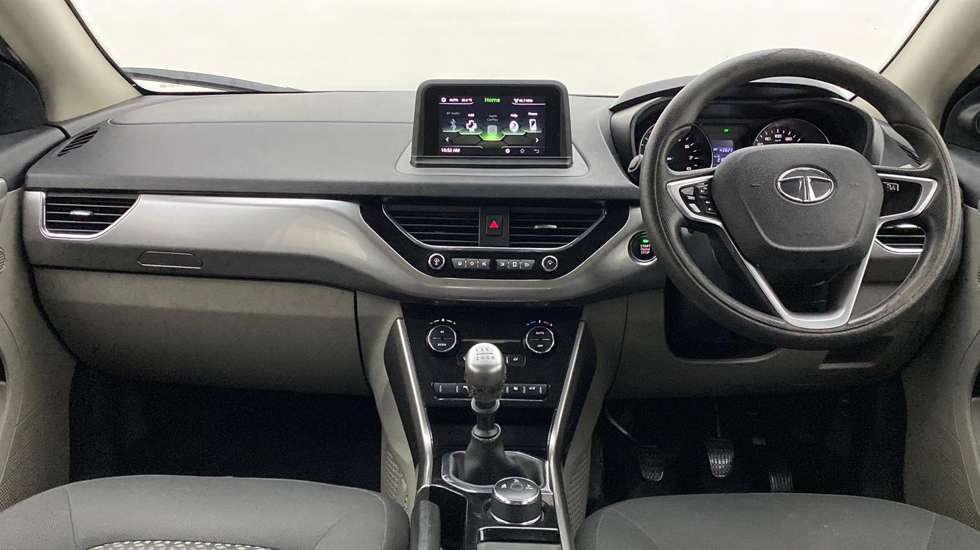 2018 Tata NEXON XZ+ 1.2 DUAL TONE, Petrol, Manual, 43,864 km, Dashboard