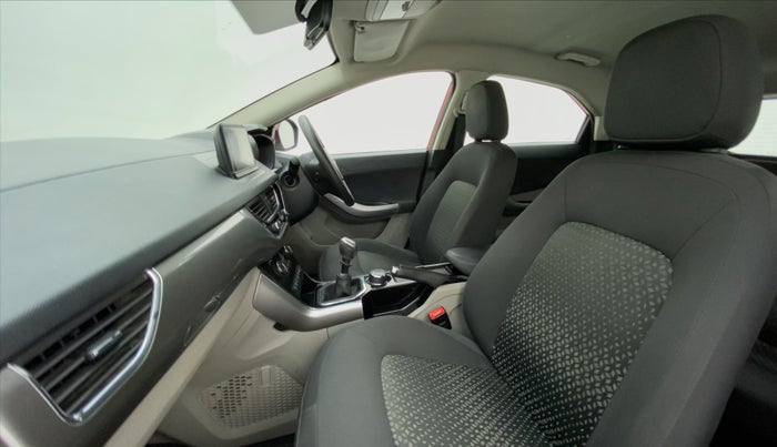 2018 Tata NEXON XZ+ 1.2 DUAL TONE, Petrol, Manual, 43,864 km, Right Side Front Door Cabin