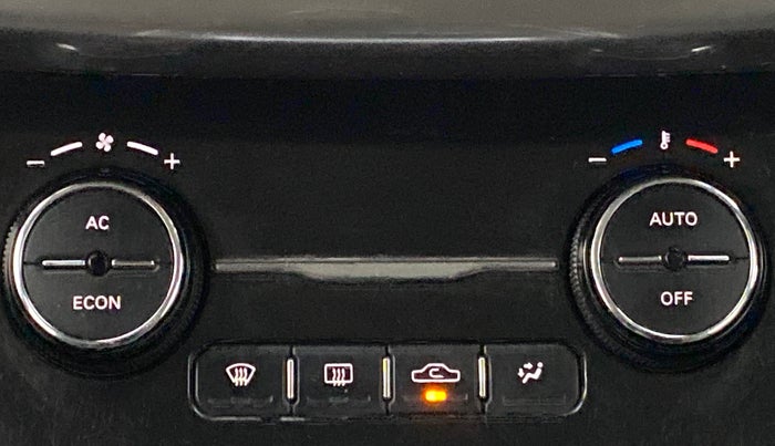 2018 Tata NEXON XZ+ 1.2 DUAL TONE, Petrol, Manual, 43,864 km, Automatic Climate Control