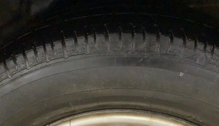 2015 Hyundai i10 MAGNA 1.1, Petrol, Manual, 41,396 km, Left Rear Tyre Tread