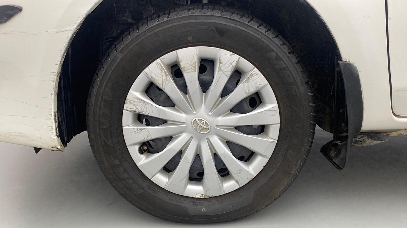 2014 Toyota Etios Liva G, Petrol, Manual, 45,164 km, Left Front Wheel