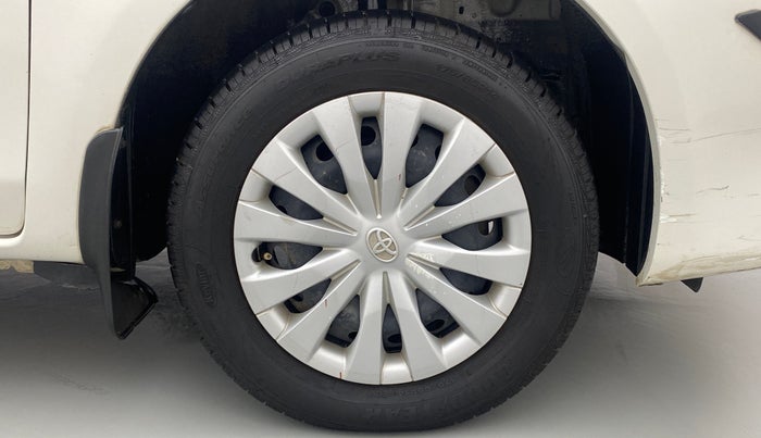 2014 Toyota Etios Liva G, Petrol, Manual, 45,164 km, Right Front Wheel