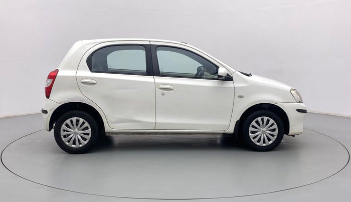 2014 Toyota Etios Liva G, Petrol, Manual, 45,164 km, Right Side View