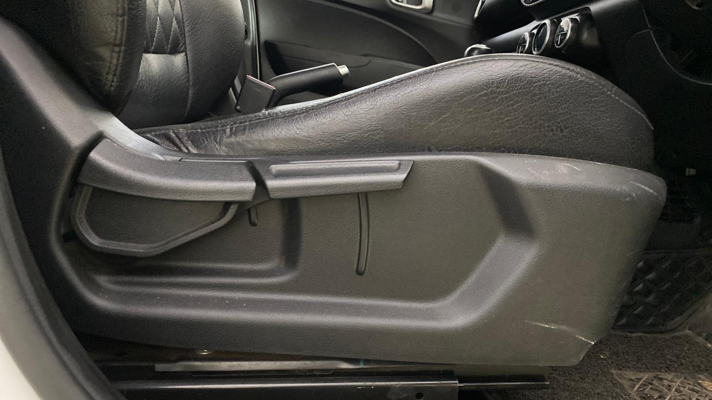2021 Hyundai VENUE SX PLUS 1.0 TURBO DCT, Petrol, Automatic, 40,426 km, Driver Side Adjustment Panel