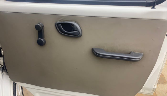 2016 Maruti Eeco 5 STR WITH A/C+HTR, CNG, Manual, 43,544 km, Driver Side Door Panels Control