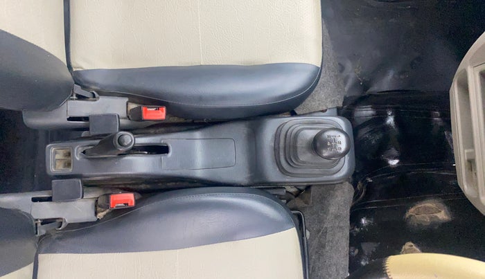 2016 Maruti Eeco 5 STR WITH A/C+HTR, CNG, Manual, 43,544 km, Gear Lever