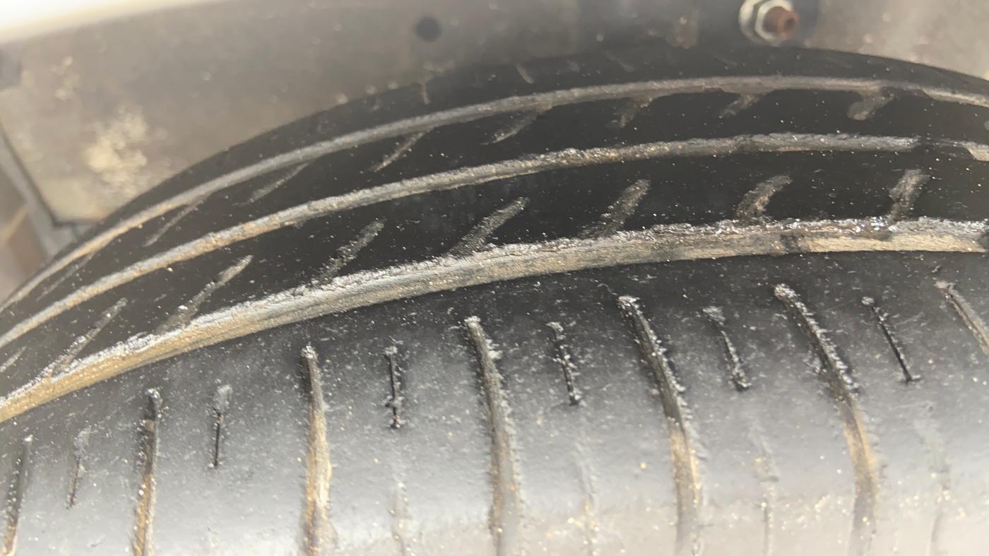2016 Maruti Celerio VXI AMT, Petrol, Automatic, 1,22,562 km, Left Front Tyre Tread