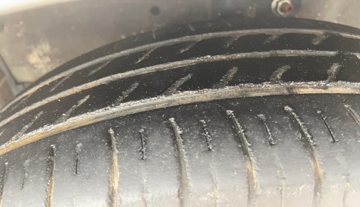 2016 Maruti Celerio VXI AMT, Petrol, Automatic, 1,22,562 km, Left Front Tyre Tread
