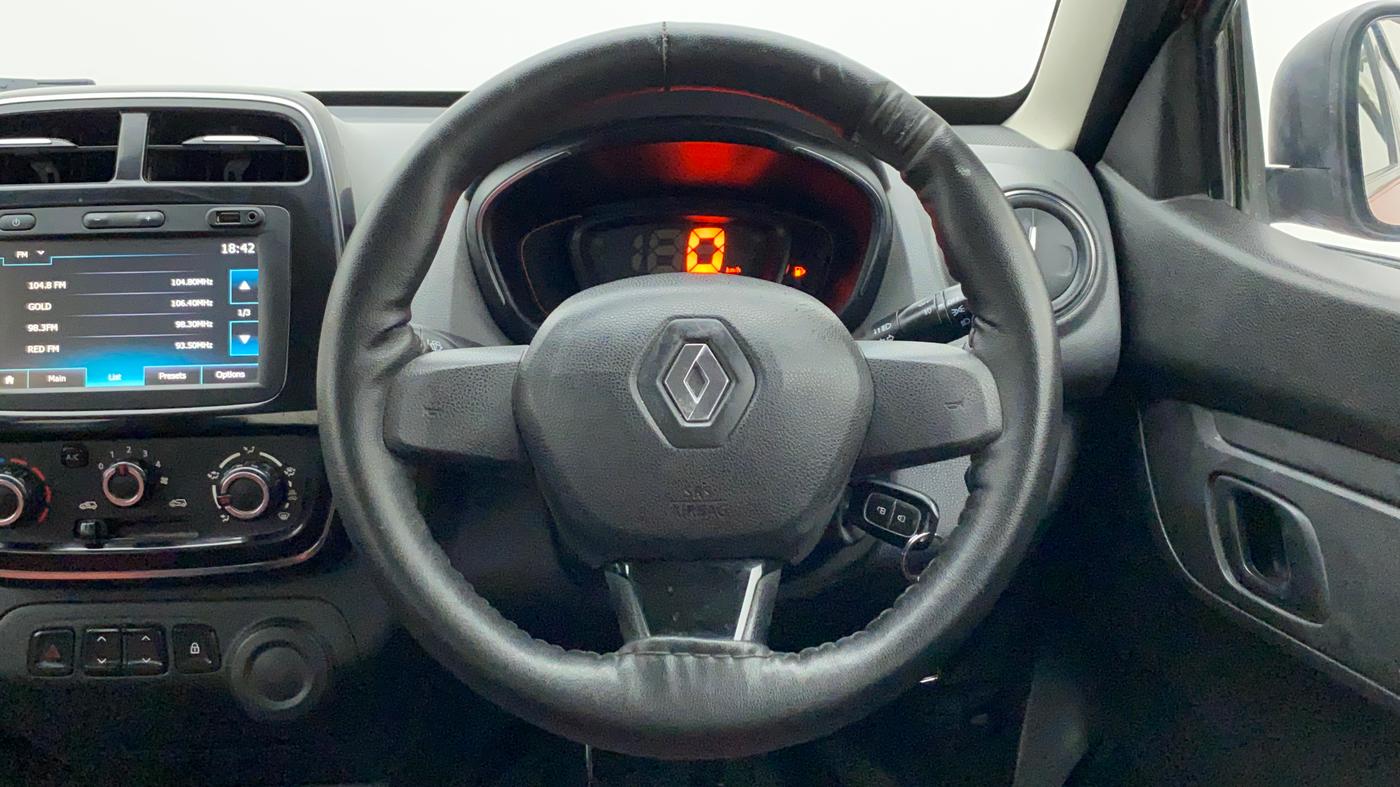 2017 Renault Kwid RXT, Petrol, Manual, 32,531 km, Steering Wheel Close Up