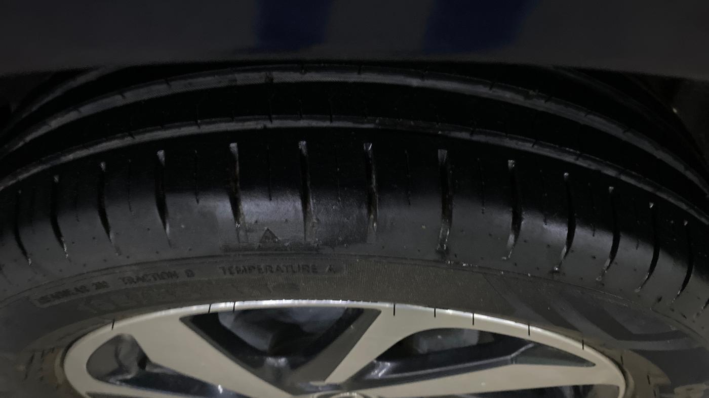 2022 Toyota Glanza V, Petrol, Manual, 21,846 km, Left Rear Tyre Tread