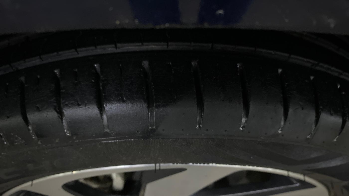 2022 Toyota Glanza V, Petrol, Manual, 21,846 km, Left Front Tyre Tread