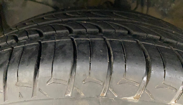 2017 Honda Jazz 1.2L I-VTEC V, Petrol, Manual, 35,228 km, Left Front Tyre Tread