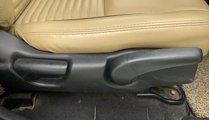 2017 Honda Jazz 1.2L I-VTEC V, Petrol, Manual, 35,228 km, Driver Side Adjustment Panel