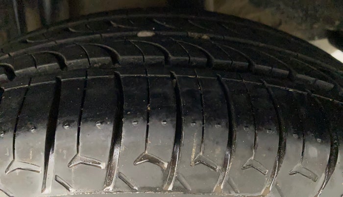 2017 Honda Jazz 1.2L I-VTEC V, Petrol, Manual, 35,228 km, Left Rear Tyre Tread