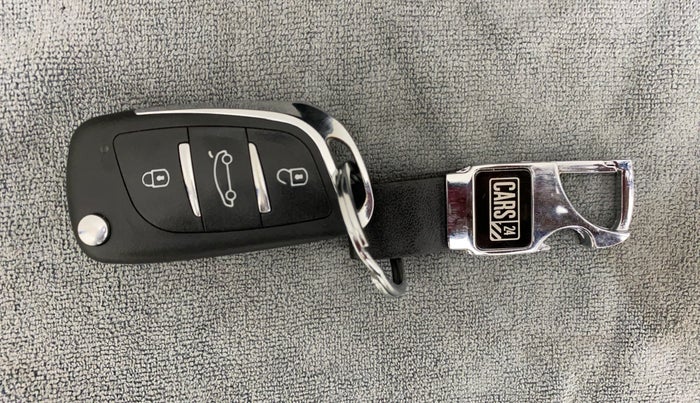 2017 Honda Jazz 1.2L I-VTEC V, Petrol, Manual, 35,228 km, Key Close Up