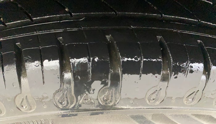 2020 Renault Kwid RXT 1.0 AMT (O), Petrol, Automatic, 41,167 km, Right Rear Tyre Tread