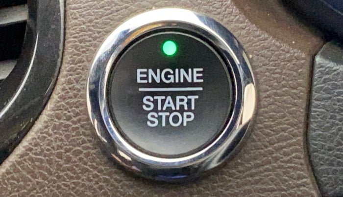 2018 Ford FREESTYLE TITANIUM 1.2 PETROL, CNG, Manual, 1,42,948 km, Keyless Start/ Stop Button