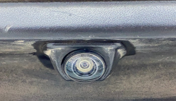 2018 Ford FREESTYLE TITANIUM 1.2 PETROL, CNG, Manual, 1,42,948 km, Parking Camera