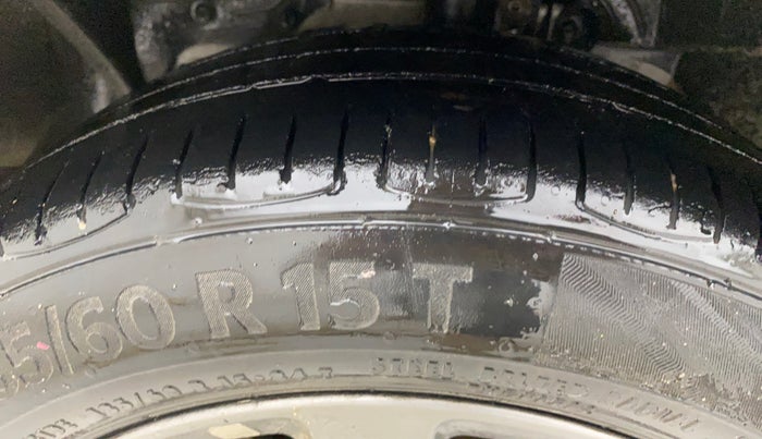 2018 Ford FREESTYLE TITANIUM 1.2 PETROL, CNG, Manual, 1,42,948 km, Left Front Tyre Tread