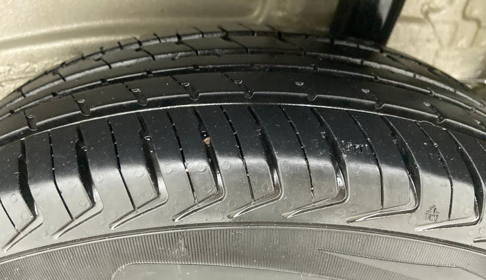 2021 Maruti New Wagon-R LXI CNG 1.0 L, CNG, Manual, 14,396 km, Left Rear Tyre Tread
