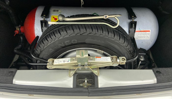 2021 Maruti New Wagon-R LXI CNG 1.0 L, CNG, Manual, 14,396 km, Spare Tyre