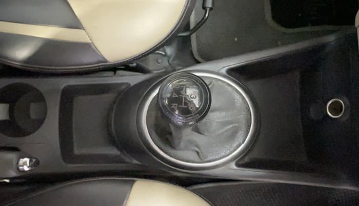 2013 Hyundai i20 ERA 1.2, Petrol, Manual, 39,568 km, Gear Lever