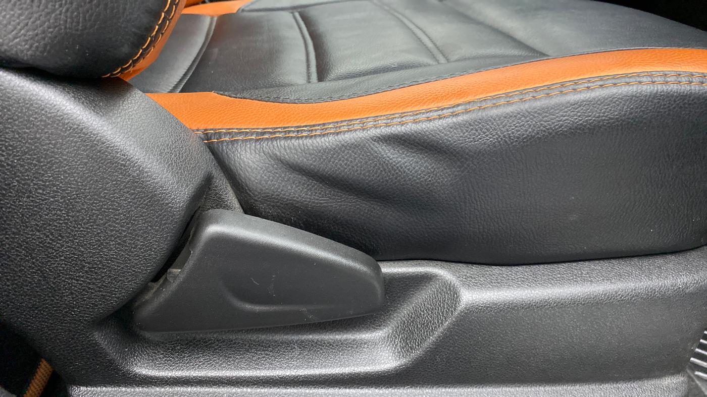 2019 Renault Kwid 1.0 CLIMBER OPT, Petrol, Manual, 15,966 km, Driver Side Adjustment Panel