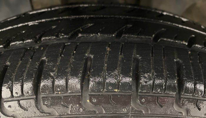 2019 Renault Kwid 1.0 CLIMBER OPT, Petrol, Manual, 15,966 km, Left Front Tyre Tread