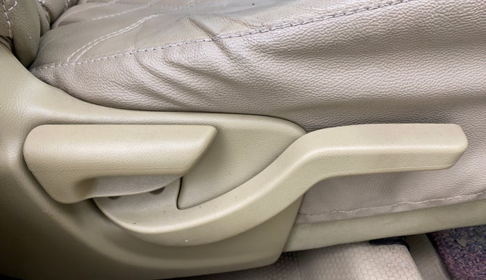 2016 Honda Amaze 1.2L I-VTEC S, Petrol, Manual, 62,431 km, Driver Side Adjustment Panel