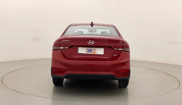 2017 Hyundai Verna 1.6 VTVT SX (O) AT, Petrol, Automatic, 33,742 km, Back/Rear