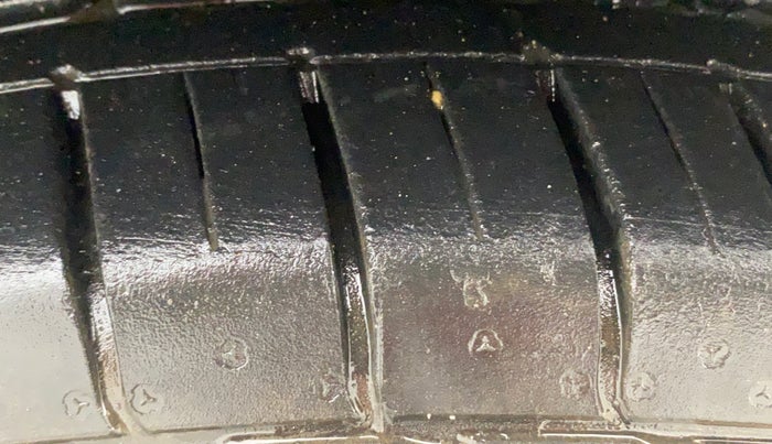 2020 KIA SELTOS HTX 1.5 PETROL, Petrol, Manual, 11,669 km, Right Front Tyre Tread