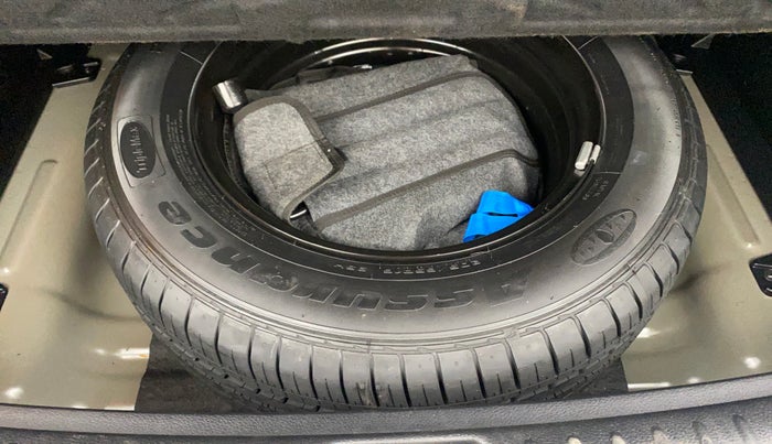 2020 KIA SELTOS HTX 1.5 PETROL, Petrol, Manual, 11,669 km, Spare Tyre