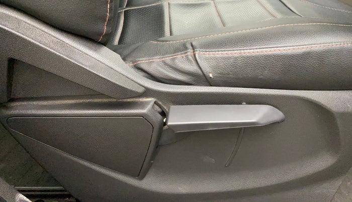 2016 Ford Ecosport TREND+ 1.5L DIESEL, Diesel, Manual, 52,176 km, Driver Side Adjustment Panel