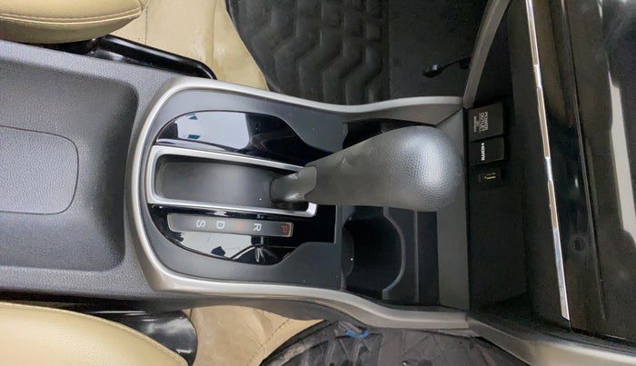 2017 Honda City 1.5L I-VTE V CVT, Petrol, Automatic, 54,045 km, Gear Lever