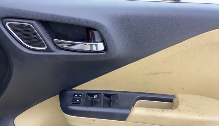 2017 Honda City 1.5L I-VTE V CVT, Petrol, Automatic, 54,045 km, Driver Side Door Panels Control