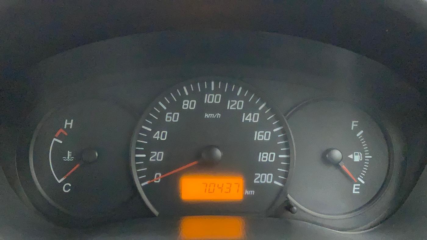 2010 Maruti Swift LXI, Petrol, Manual, 70,437 km, Odometer Image