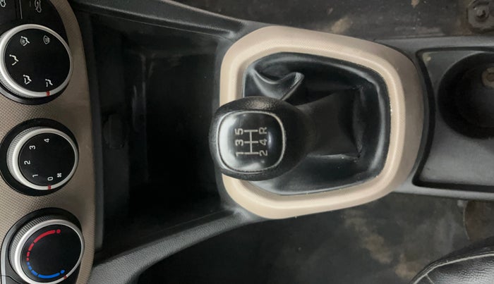 2015 Hyundai Grand i10 MAGNA 1.2 KAPPA VTVT, Petrol, Manual, 56,717 km, Gear Lever