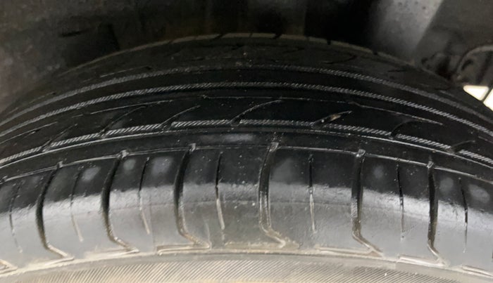 2015 Hyundai Grand i10 MAGNA 1.2 KAPPA VTVT, Petrol, Manual, 56,717 km, Left Rear Tyre Tread